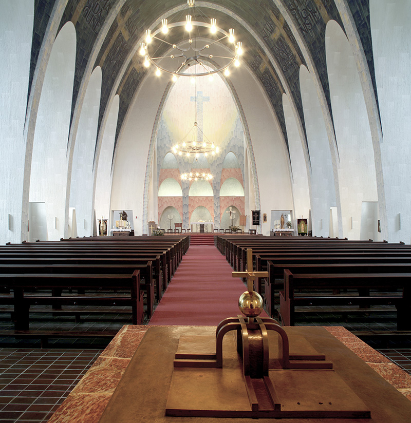 Gelsenkirchen | Heilig Kreuz | Foto: © Architektur-Bildarchiv / Thomas Robbin 
