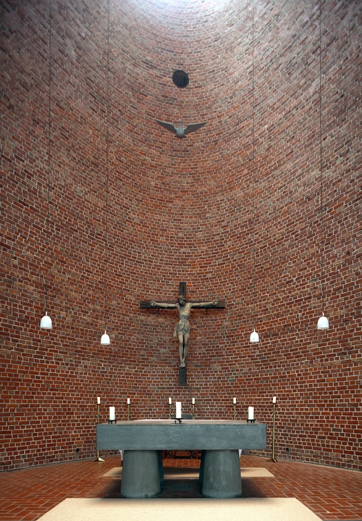 Bottrop | Heilig Kreuz | Altarraum | Foto: Jürgen Wiener, Düsseldorf