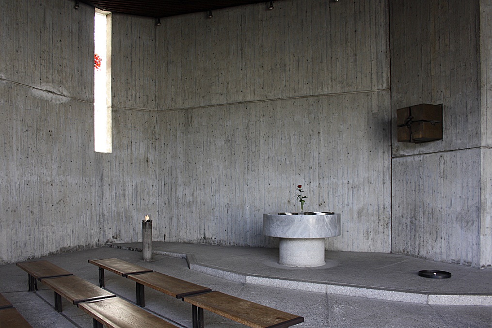 Dachau| Versöhnungskirche | Innenraum | Foto: Philipp Stoltz
