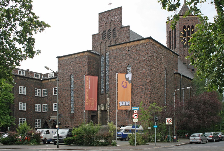 Frankfurt am Main-Sachsenhausen | St. Bonifatius | Außenbau | Foto: Jugendkirche Jona, Frankfurt am Main, CC0