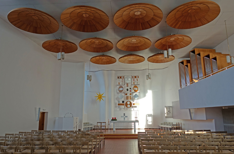 Wolfsburg | Stephanus-Kirche | Foto: K. Reichardt