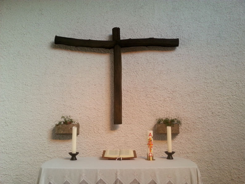 Neunkirchen-Hangard | ev. Kirche | Altar I Foto: Beate Kolodziej